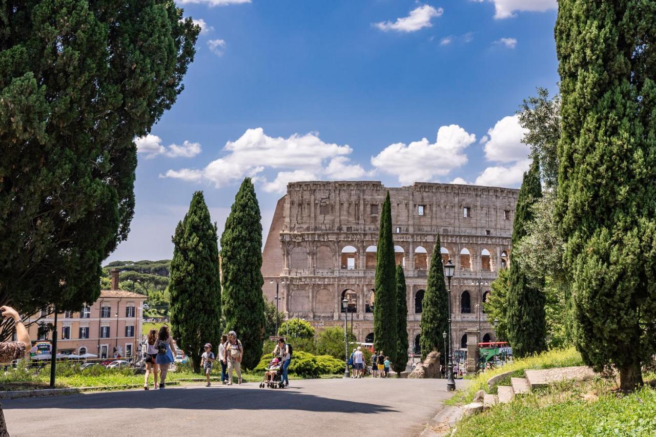 Rhome Colosseum Rome Exterior photo